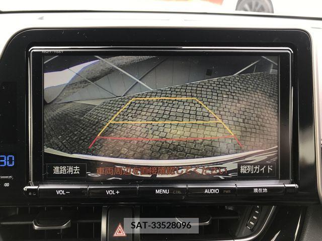 Toyota C-HR 2018-07 323043-14