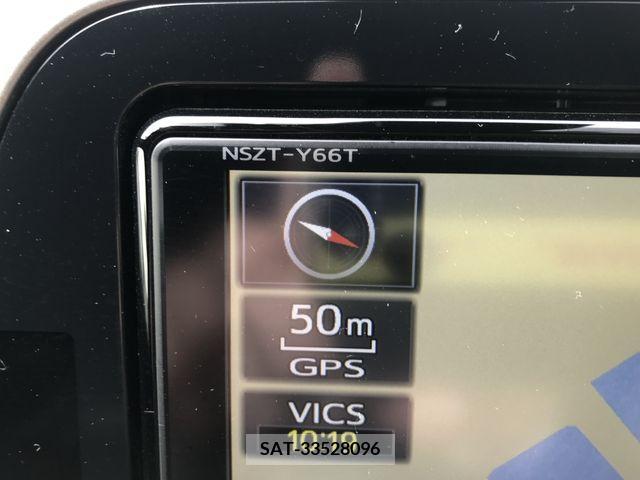 Toyota C-HR 2018-07 323043-17