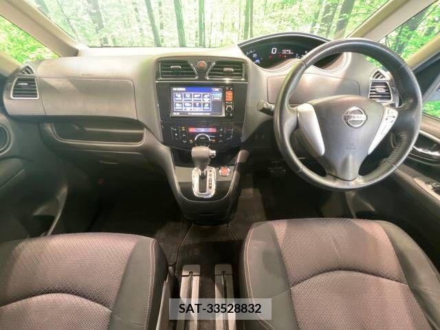 Nissan SERENA 2011-09 367720-1