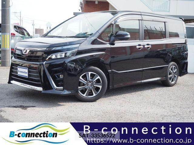 Toyota VOXY 2018-05 321569-0