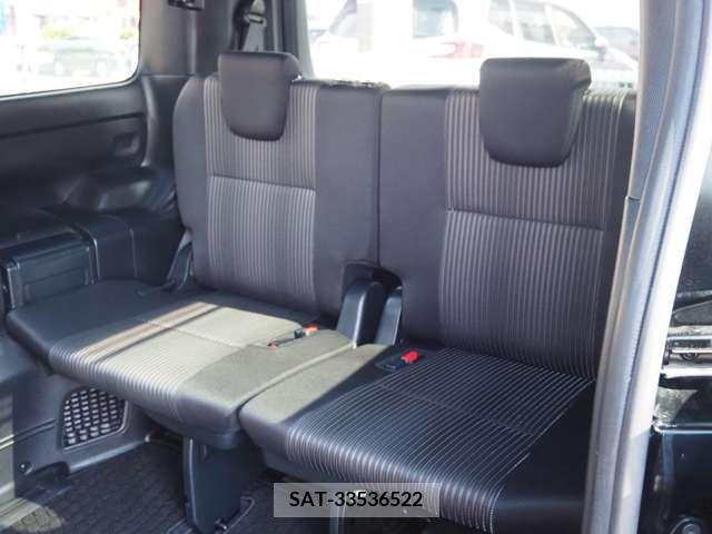Toyota VOXY 2018-05 321569-14
