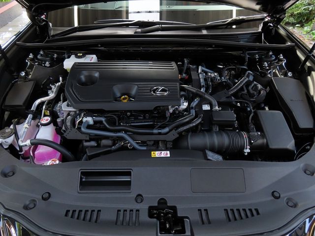 Lexus ES 2023-08 12218-28