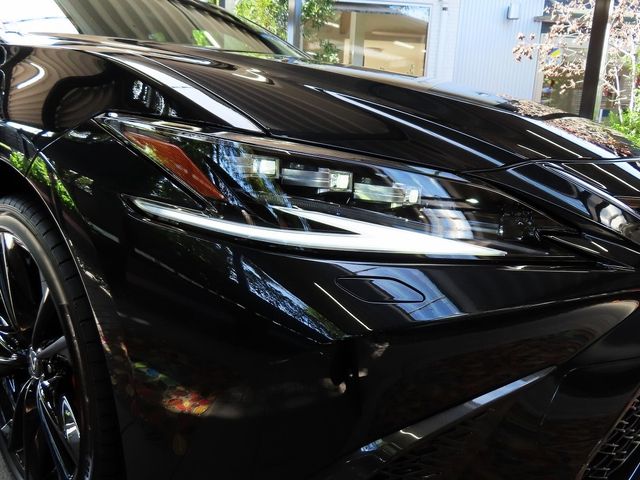 Lexus ES 2023-08 12218-5