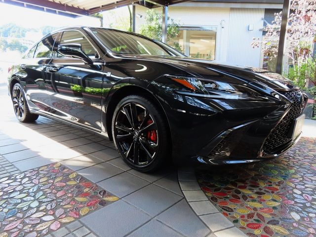 Lexus ES 2023-08 12218-7