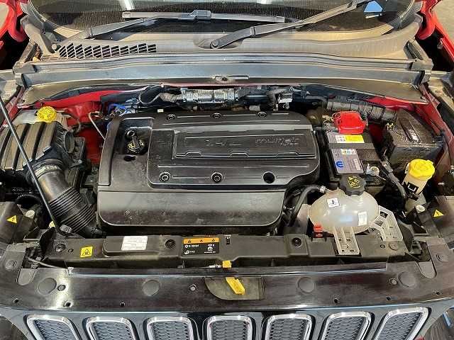 Jeep RENEGADE 2018-07 26883-13