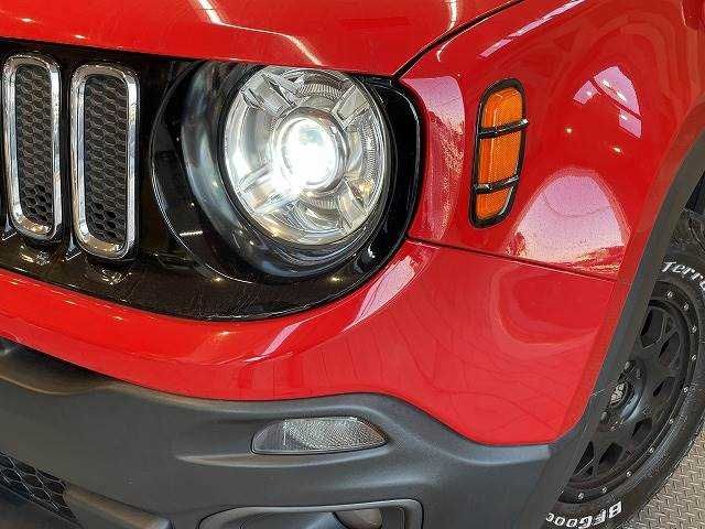 Jeep RENEGADE 2018-07 26883-9