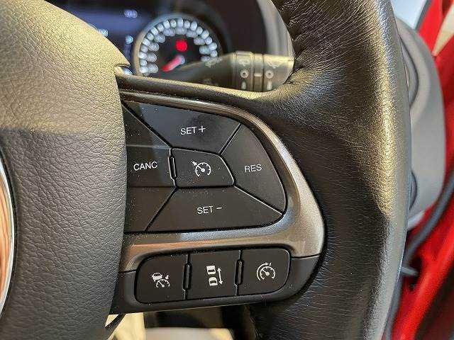 Jeep RENEGADE 2018-07 26883-4