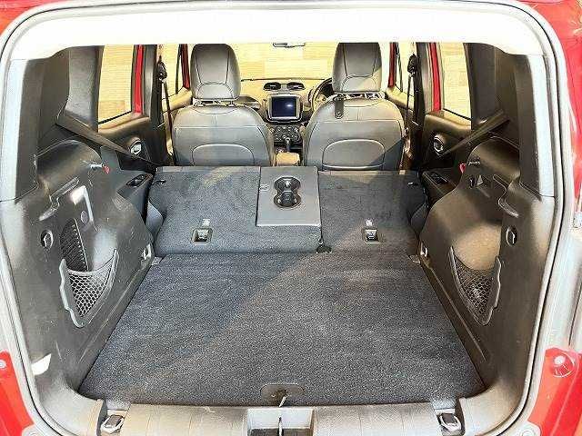 Jeep RENEGADE 2018-07 26883-19