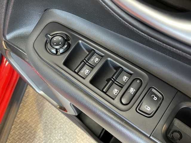 Jeep RENEGADE 2018-07 26883-15