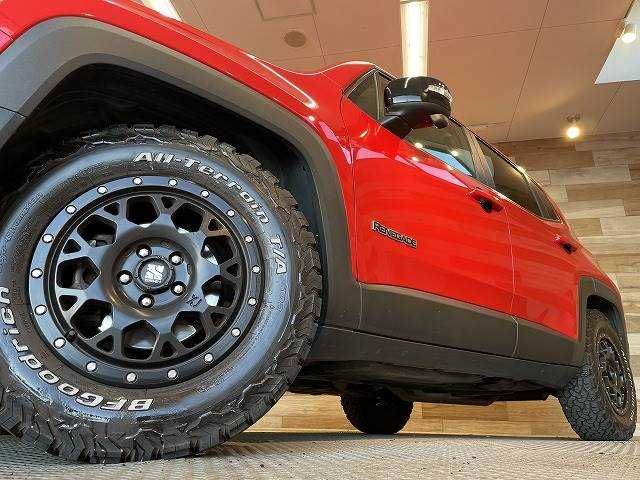 Jeep RENEGADE 2018-07 26883-10