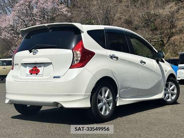 Nissan NOTE 2013-02 246179-2