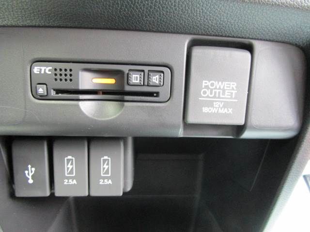 Honda N-WGN 2019-04 5556-10