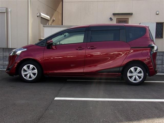Toyota SIENTA 2021-10 193081-5