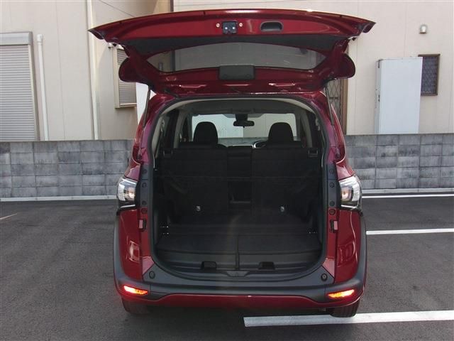 Toyota SIENTA 2021-10 193081-22