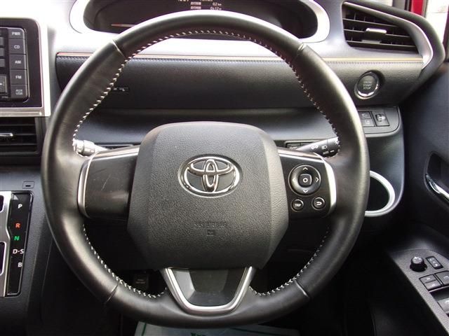 Toyota SIENTA 2021-10 193081-13