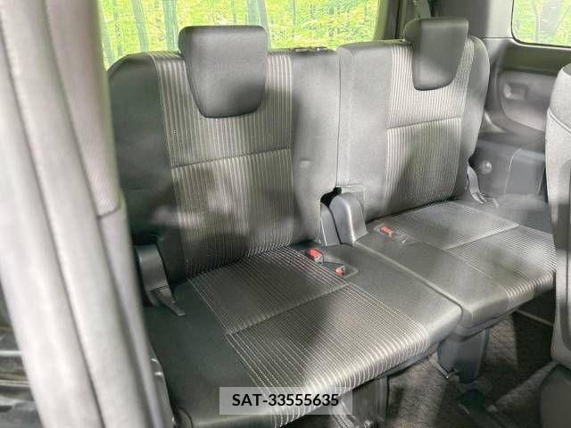 Toyota VOXY 2017-07 224429-10