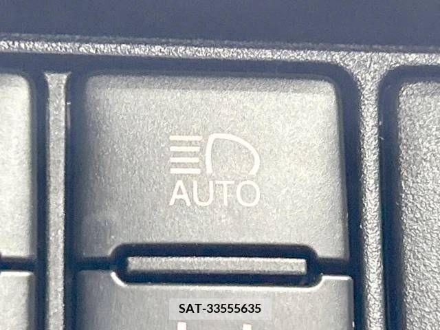 Toyota VOXY 2017-07 224429-7