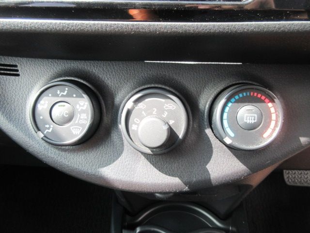 Toyota VITZ 2017-05 13035-12