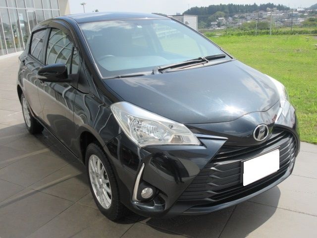 Toyota VITZ 2017-05 13035-2