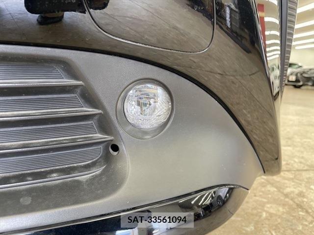 Toyota PRIUS 2019-11 283084-10