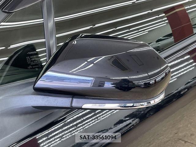 Toyota PRIUS 2019-11 283084-12
