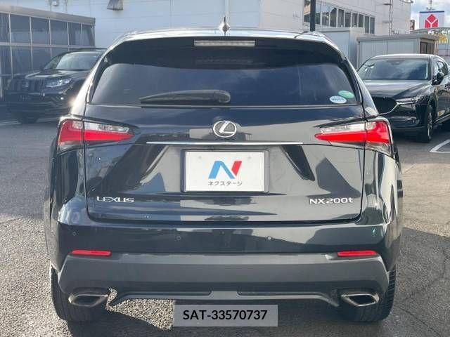 Lexus NX 2016-07 275549-15