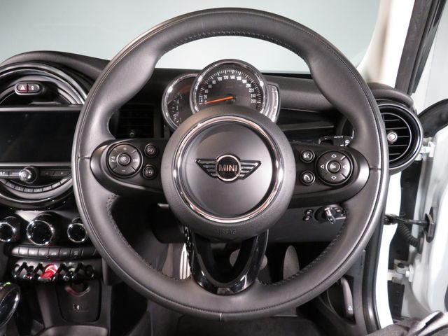Bmw MINI 2019-03 29268-9