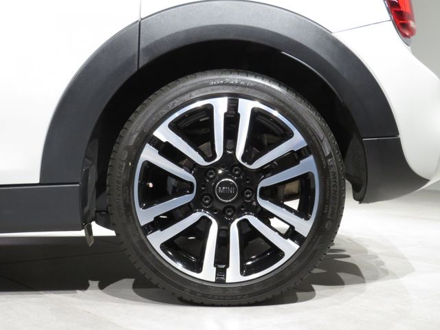 Bmw MINI 2019-03 29268-1