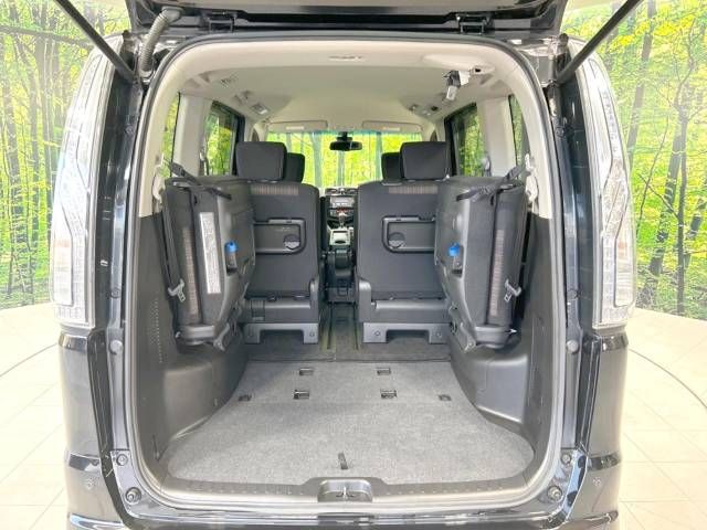 Nissan SERENA 2015-02 180788-11