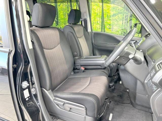 Nissan SERENA 2015-02 180788-8