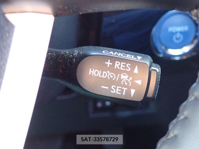 Toyota PRIUS 2018-11 202948-11