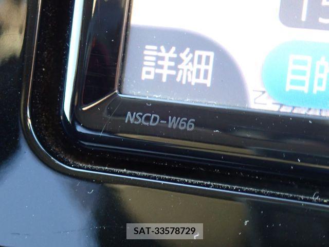 Toyota PRIUS 2018-11 202948-13