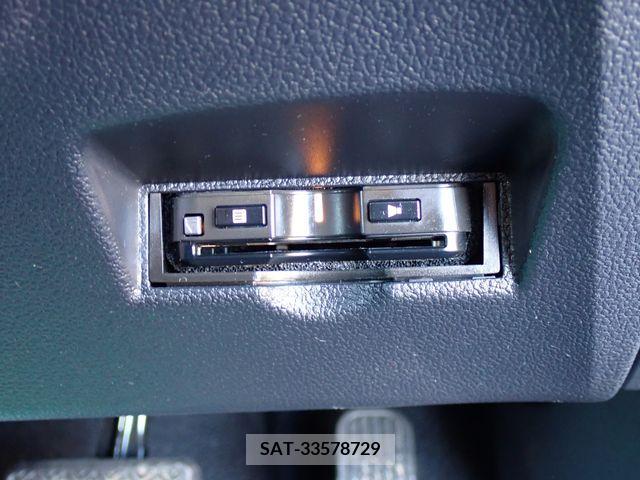 Toyota PRIUS 2018-11 202948-7