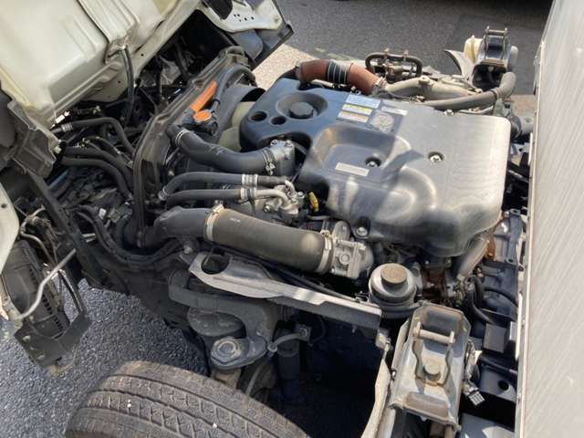 Isuzu ELF TRUCK 2014-06 9733-4