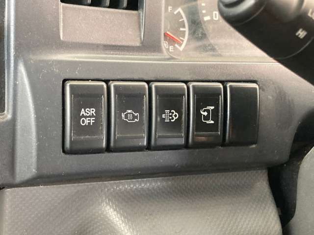 Isuzu ELF TRUCK 2014-06 9733-10