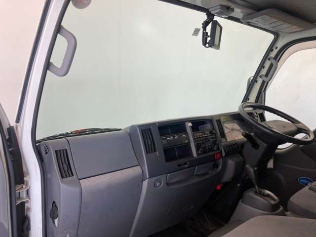 Isuzu ELF TRUCK 2014-06 9733-19