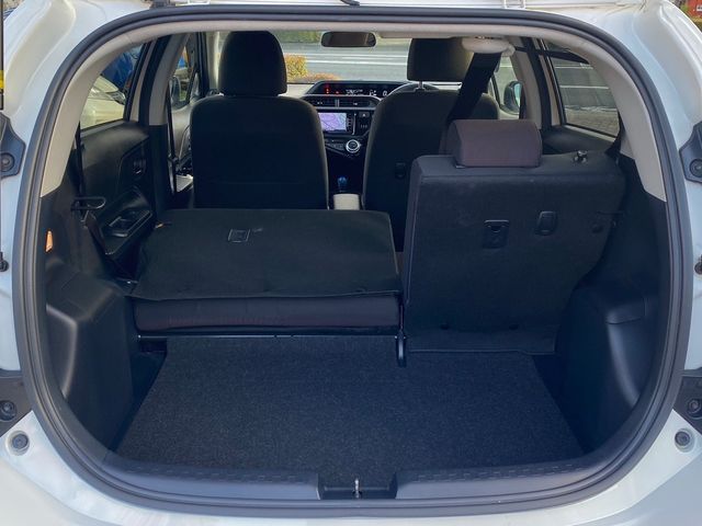 Toyota AQUA 2017-03 185763-17