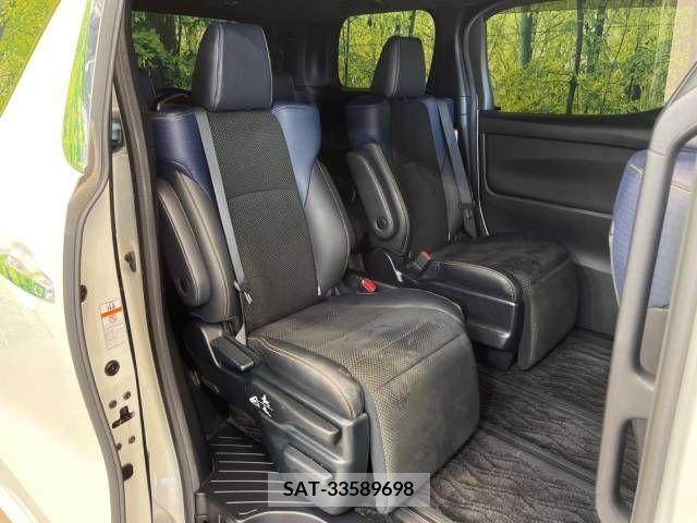 Toyota VELLFIRE 2017-06 240733-9