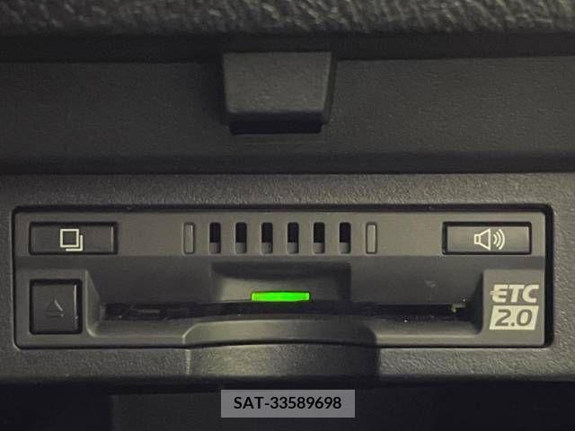 Toyota VELLFIRE 2017-06 240733-6