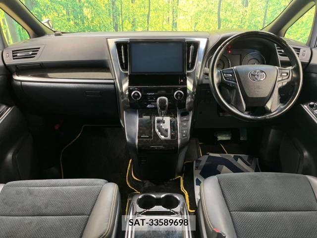 Toyota VELLFIRE 2017-06 240733-1