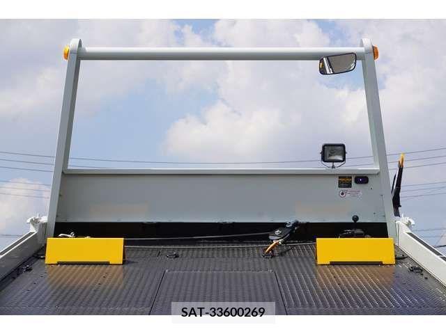 Mitsubishi CANTER 2024-03 411896-18
