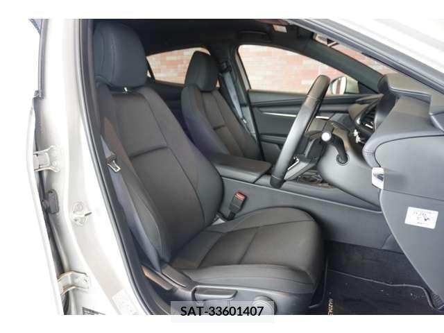 Mazda MAZDA3 2022-06 336530-6