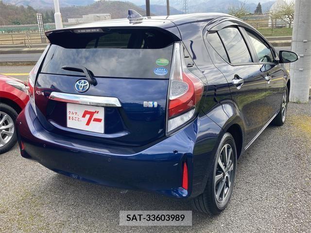Toyota AQUA 2019-06 260588-3