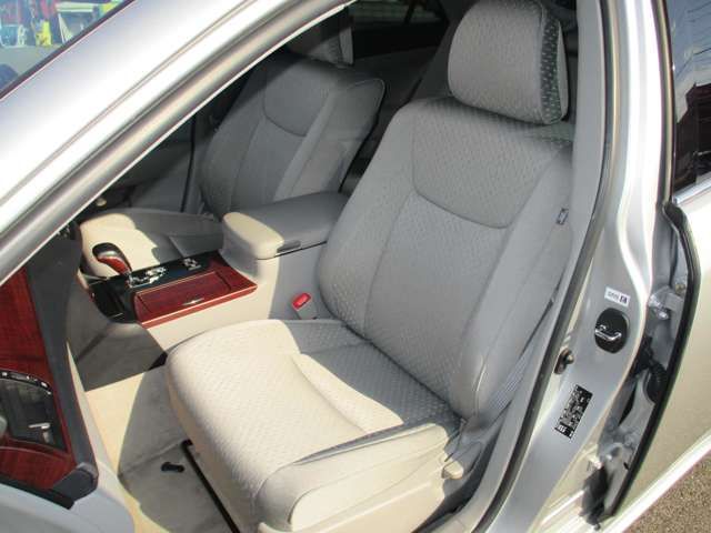 Toyota CROWN SEDAN 2009-12 12631-12