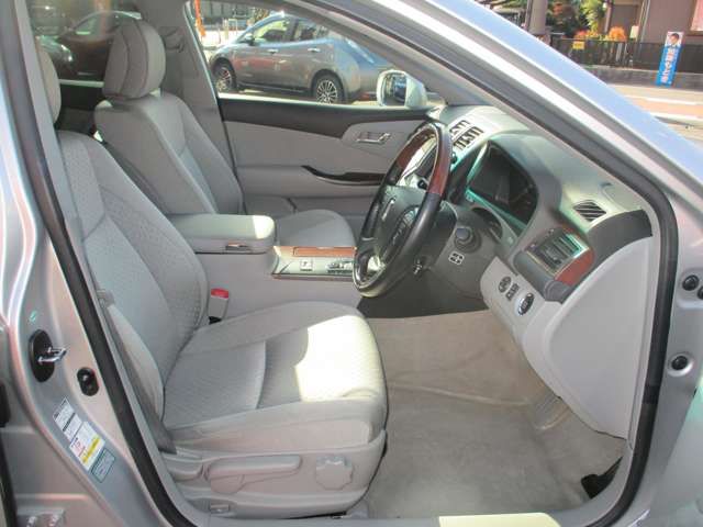 Toyota CROWN SEDAN 2009-12 12631-14
