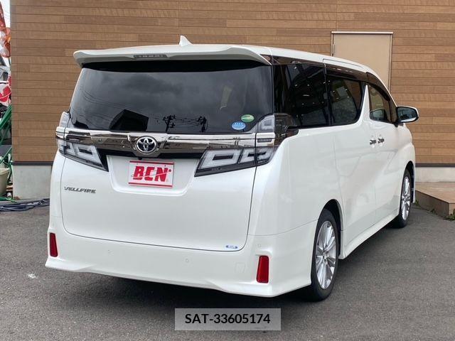 Toyota VELLFIRE 2019-04 217821-2