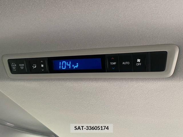 Toyota VELLFIRE 2019-04 217821-24