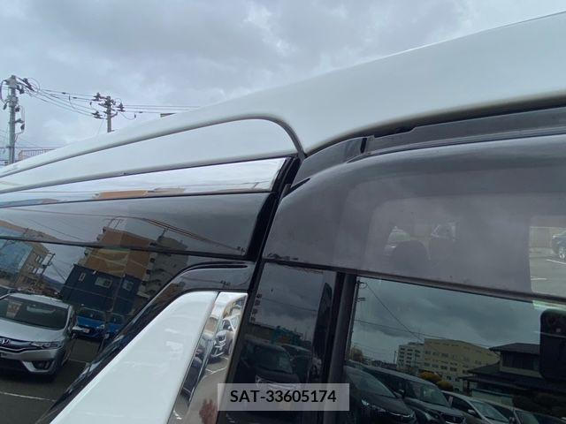 Toyota VELLFIRE 2019-04 217821-22