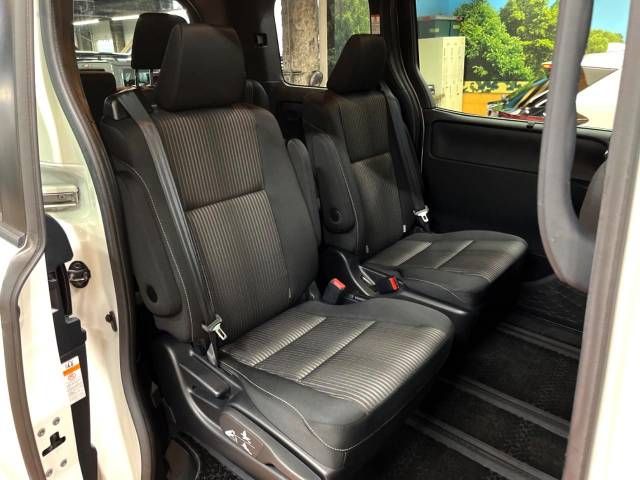 Toyota NOAH HYBRID 2017-11 189641-9