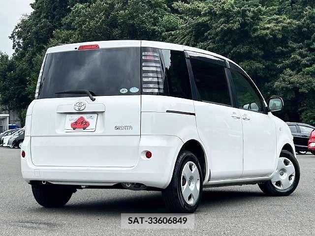 Toyota SIENTA 2005-12 368213-2